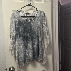 Black/gray and White blouse